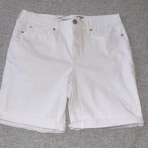 Brand New with Tag Seven7 Weekend Bermuda size 14